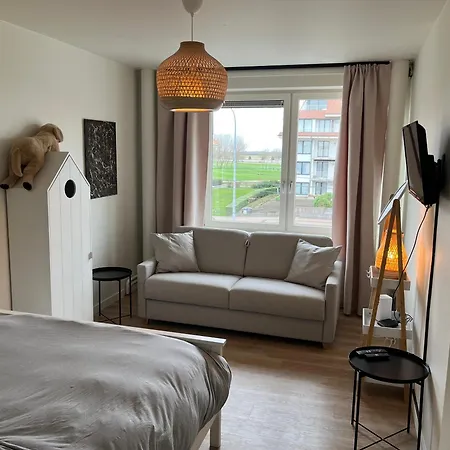 아파트 Trinity Newport