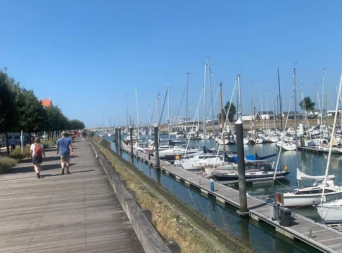 아파트 Trinity Newport 니우포르트